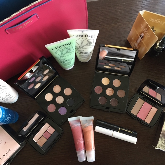 LANCOME 20-Piece Beauty Bag of Goodies! - Picture 7 of 7